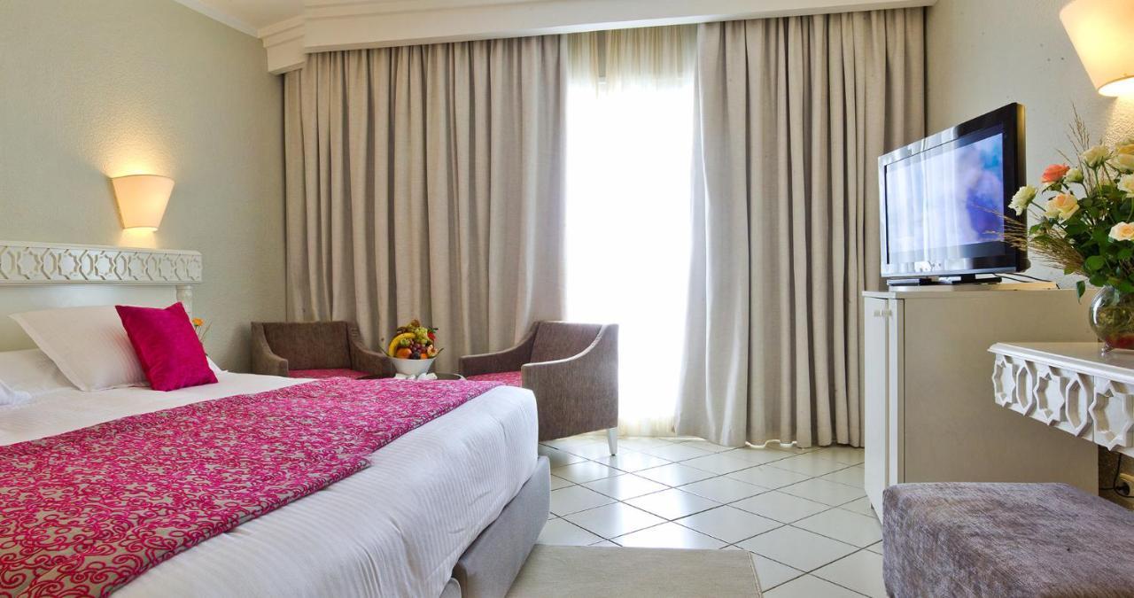 El Mouradi Palm Marina 5*